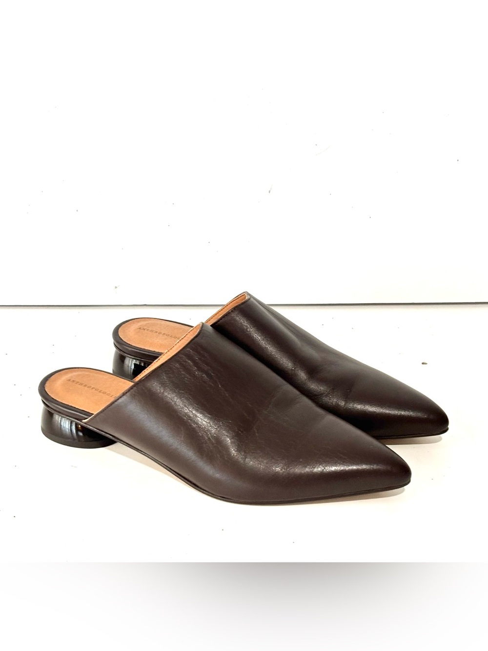 Anthropologie Brown Leather
Pointed Toe Mule size 38/7.5